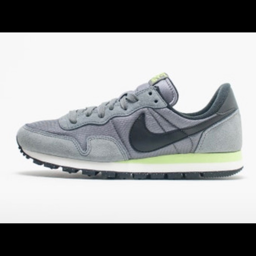 Women’s Nike Air Pegasus ‘83 Sz 7.5